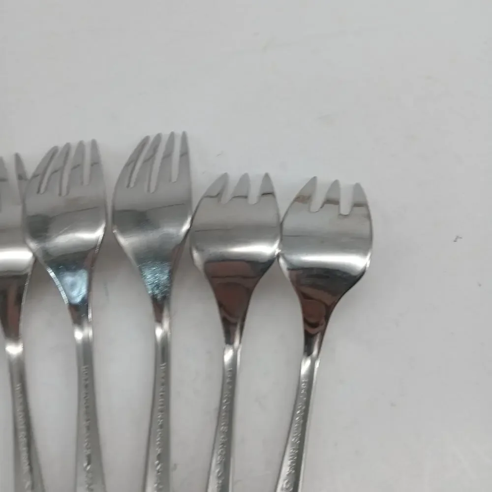 7X Forks Vtg 1847 Rogers Bros. Youth Pattern Stainless Steel 2 Salad & 5 Dinner